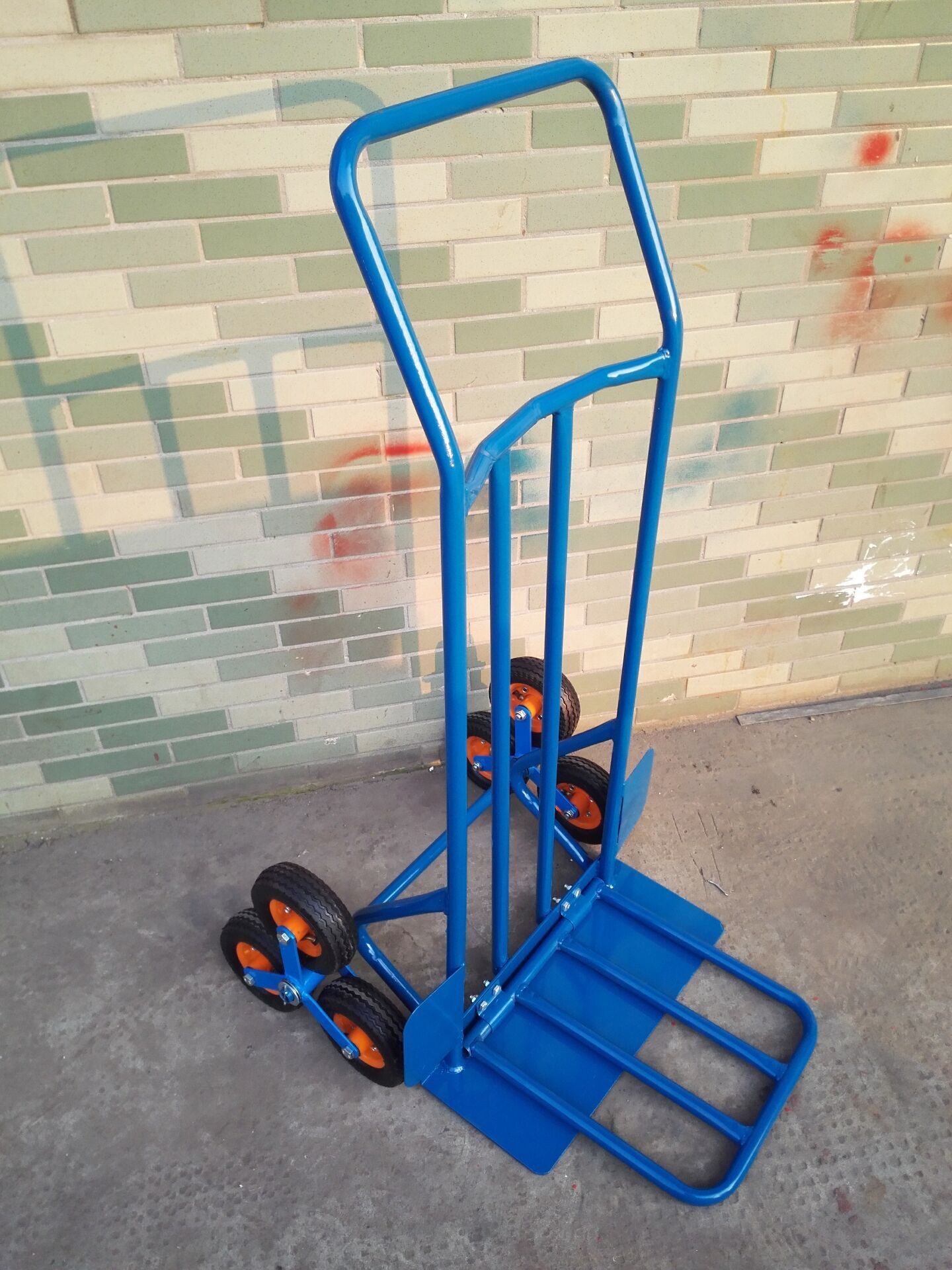 Trolley for staircase